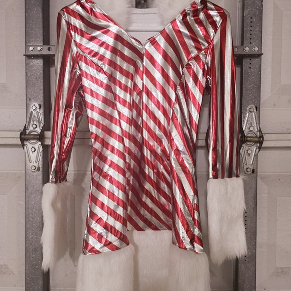 Santa Dress - Picture 2 of 4